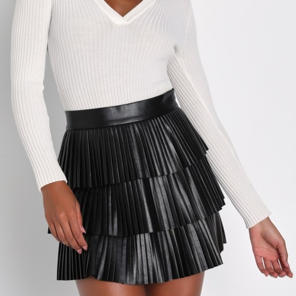Lulus Dresses & Skirts - Lulus Bold Charm Black Vegan Leather Pleated Tiered Mini Skirt - Size XS